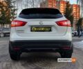 Белый Ниссан Кашкай, объемом двигателя 1.6 л и пробегом 225 тыс. км за 14600 $, фото 5 на Automoto.ua