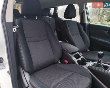 Белый Ниссан Кашкай, объемом двигателя 1.5 л и пробегом 190 тыс. км за 13990 $, фото 47 на Automoto.ua