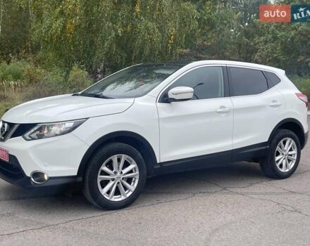 Белый Ниссан Кашкай, объемом двигателя 1.5 л и пробегом 244 тыс. км за 14900 $, фото 5 на Automoto.ua