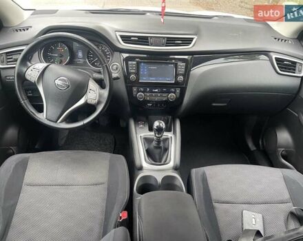Белый Ниссан Кашкай, объемом двигателя 1.5 л и пробегом 244 тыс. км за 14900 $, фото 29 на Automoto.ua