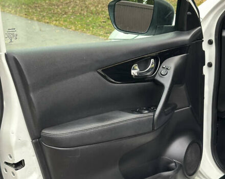 Ніссан Кашкай 2014 у Радивилове на Automoto.ua Білий Ніссан Кашкай, об'ємом двигуна 1.5 л та пробігом 193 тис. км за 14200 $, фото 13 на Automoto.ua