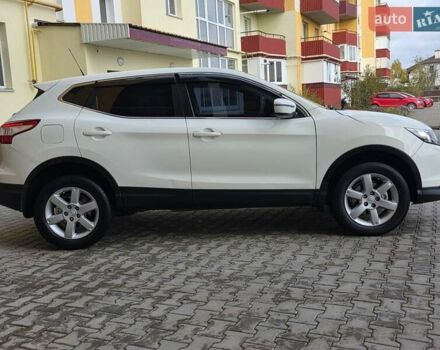 Ниссан Кашкай 2014 в Хмельницком на Automoto.ua Белый Ниссан Кашкай, объемом двигателя 2 л и пробегом 230 тыс. км за 11777 $, фото 14 на Automoto.ua