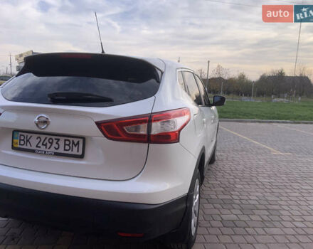 Белый Ниссан Кашкай, объемом двигателя 1.2 л и пробегом 140 тыс. км за 10850 $, фото 10 на Automoto.ua