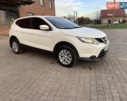 Белый Ниссан Кашкай, объемом двигателя 1.2 л и пробегом 140 тыс. км за 10850 $, фото 33 на Automoto.ua