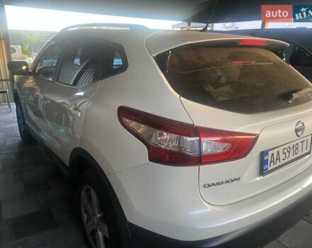 Белый Ниссан Кашкай, объемом двигателя 1.6 л и пробегом 20 тыс. км за 16000 $, фото 1 на Automoto.ua