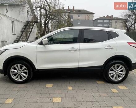 Белый Ниссан Кашкай, объемом двигателя 1.5 л и пробегом 244 тыс. км за 14999 $, фото 6 на Automoto.ua