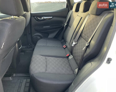 Білий Ніссан Кашкай, об'ємом двигуна 1.6 л та пробігом 238 тис. км за 13200 $, фото 29 на Automoto.ua