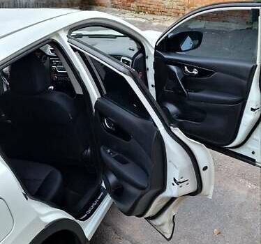 Білий Ніссан Кашкай, об'ємом двигуна 1.2 л та пробігом 191 тис. км за 11999 $, фото 45 на Automoto.ua