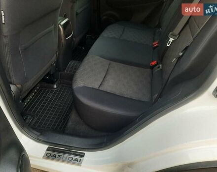 Белый Ниссан Кашкай, объемом двигателя 1.5 л и пробегом 171 тыс. км за 14800 $, фото 77 на Automoto.ua