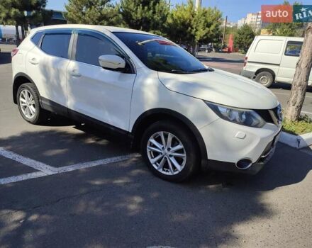 Белый Ниссан Кашкай, объемом двигателя 1.6 л и пробегом 173 тыс. км за 14000 $, фото 2 на Automoto.ua