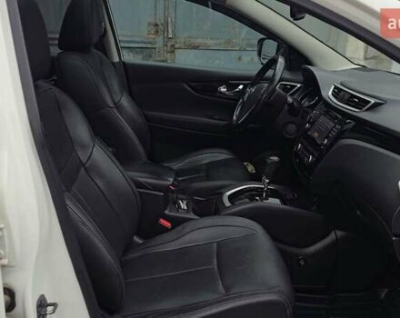 Білий Ніссан Кашкай, об'ємом двигуна 1.6 л та пробігом 103 тис. км за 16500 $, фото 12 на Automoto.ua