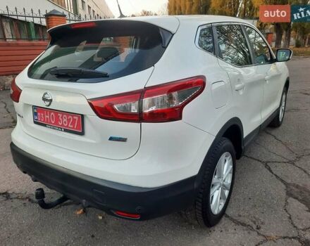 Белый Ниссан Кашкай, объемом двигателя 1.5 л и пробегом 171 тыс. км за 14800 $, фото 11 на Automoto.ua