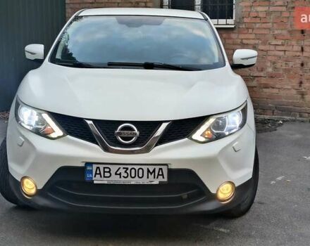 Білий Ніссан Кашкай, об'ємом двигуна 1.2 л та пробігом 191 тис. км за 11999 $, фото 5 на Automoto.ua