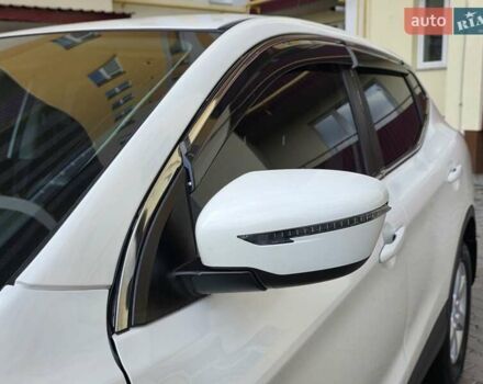Ниссан Кашкай 2014 в Хмельницком на Automoto.ua Белый Ниссан Кашкай, объемом двигателя 2 л и пробегом 230 тыс. км за 11777 $, фото 24 на Automoto.ua