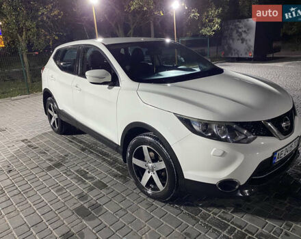 Белый Ниссан Кашкай, объемом двигателя 1.6 л и пробегом 86 тыс. км за 15200 $, фото 5 на Automoto.ua