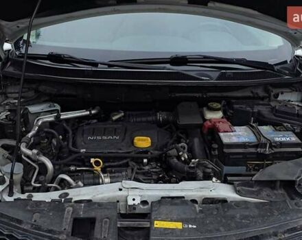 Білий Ніссан Кашкай, об'ємом двигуна 1.6 л та пробігом 103 тис. км за 16500 $, фото 4 на Automoto.ua