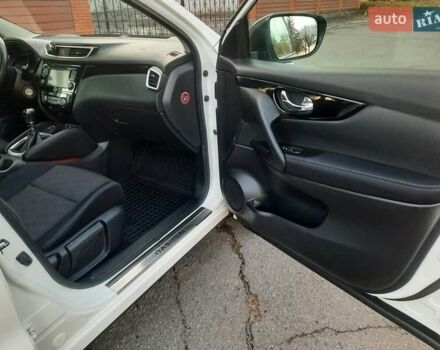 Белый Ниссан Кашкай, объемом двигателя 1.5 л и пробегом 171 тыс. км за 14800 $, фото 110 на Automoto.ua