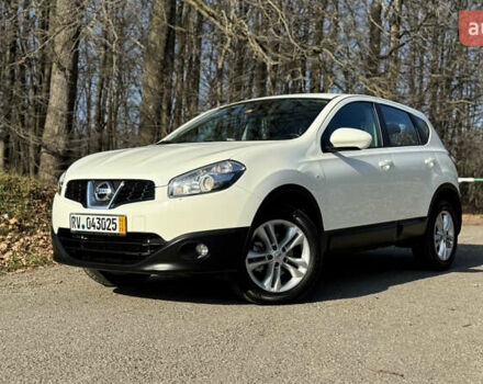 Белый Ниссан Кашкай, объемом двигателя 0 л и пробегом 165 тыс. км за 12500 $, фото 1 на Automoto.ua