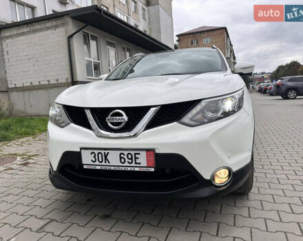Белый Ниссан Кашкай, объемом двигателя 1.5 л и пробегом 167 тыс. км за 13800 $, фото 1 на Automoto.ua