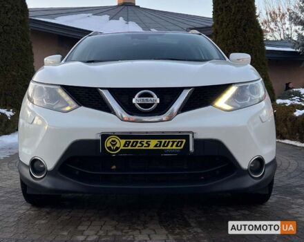 Белый Ниссан Кашкай, объемом двигателя 1.6 л и пробегом 225 тыс. км за 14600 $, фото 1 на Automoto.ua