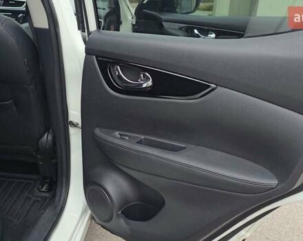 Білий Ніссан Кашкай, об'ємом двигуна 1.6 л та пробігом 103 тис. км за 16500 $, фото 18 на Automoto.ua