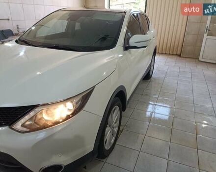Белый Ниссан Кашкай, объемом двигателя 1.6 л и пробегом 225 тыс. км за 14500 $, фото 7 на Automoto.ua