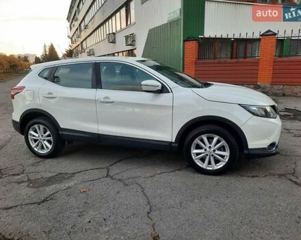 Белый Ниссан Кашкай, объемом двигателя 1.5 л и пробегом 171 тыс. км за 14800 $, фото 14 на Automoto.ua
