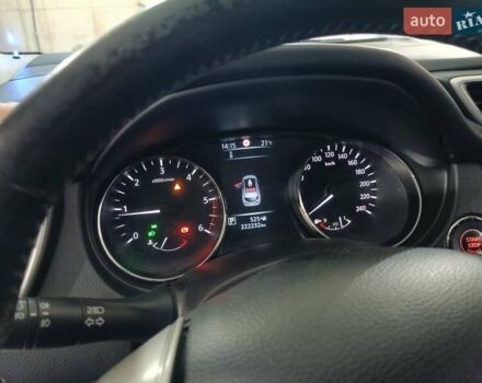 Белый Ниссан Кашкай, объемом двигателя 1.6 л и пробегом 225 тыс. км за 14500 $, фото 5 на Automoto.ua