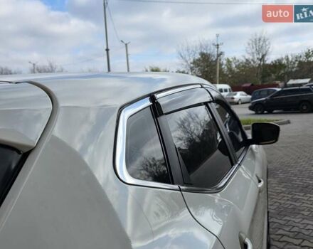 Ниссан Кашкай 2014 в Хмельницком на Automoto.ua Белый Ниссан Кашкай, объемом двигателя 2 л и пробегом 230 тыс. км за 11777 $, фото 23 на Automoto.ua