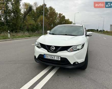 Белый Ниссан Кашкай, объемом двигателя 2 л и пробегом 230 тыс. км за 11800 $, фото 12 на Automoto.ua