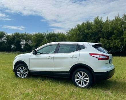 Белый Ниссан Кашкай, объемом двигателя 1.6 л и пробегом 130 тыс. км за 15200 $, фото 4 на Automoto.ua