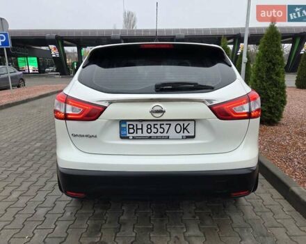 Білий Ніссан Кашкай, об'ємом двигуна 1.6 л та пробігом 174 тис. км за 13400 $, фото 7 на Automoto.ua
