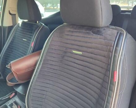 Белый Ниссан Кашкай, объемом двигателя 1.6 л и пробегом 173 тыс. км за 14000 $, фото 5 на Automoto.ua