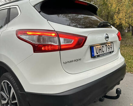 Ніссан Кашкай 2014 у Радивилове на Automoto.ua Білий Ніссан Кашкай, об'ємом двигуна 1.5 л та пробігом 193 тис. км за 14200 $, фото 5 на Automoto.ua