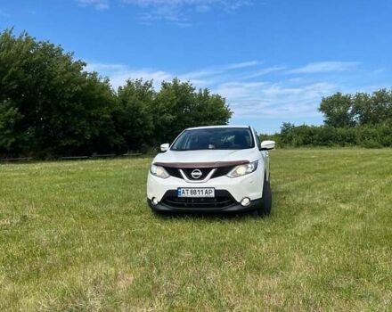 Белый Ниссан Кашкай, объемом двигателя 1.6 л и пробегом 130 тыс. км за 15200 $, фото 1 на Automoto.ua