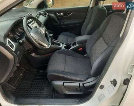 Белый Ниссан Кашкай, объемом двигателя 1.5 л и пробегом 171 тыс. км за 14800 $, фото 42 на Automoto.ua