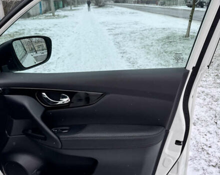 Белый Ниссан Кашкай, объемом двигателя 1.5 л и пробегом 175 тыс. км за 14999 $, фото 74 на Automoto.ua