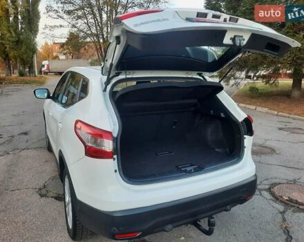 Белый Ниссан Кашкай, объемом двигателя 1.5 л и пробегом 171 тыс. км за 14800 $, фото 98 на Automoto.ua