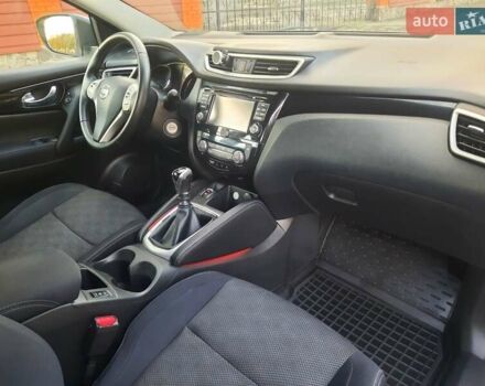 Белый Ниссан Кашкай, объемом двигателя 1.5 л и пробегом 171 тыс. км за 14800 $, фото 114 на Automoto.ua