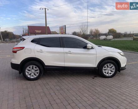Белый Ниссан Кашкай, объемом двигателя 1.2 л и пробегом 140 тыс. км за 10850 $, фото 27 на Automoto.ua