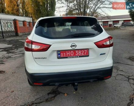 Белый Ниссан Кашкай, объемом двигателя 1.5 л и пробегом 171 тыс. км за 14800 $, фото 15 на Automoto.ua