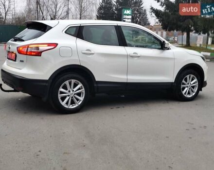 Белый Ниссан Кашкай, объемом двигателя 1.5 л и пробегом 190 тыс. км за 13990 $, фото 8 на Automoto.ua