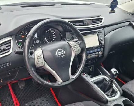 Белый Ниссан Кашкай, объемом двигателя 1.5 л и пробегом 134 тыс. км за 14900 $, фото 46 на Automoto.ua