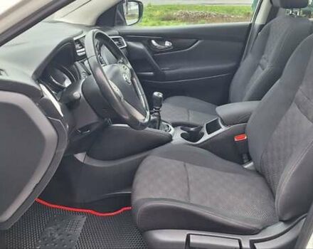 Белый Ниссан Кашкай, объемом двигателя 1.5 л и пробегом 134 тыс. км за 14900 $, фото 63 на Automoto.ua