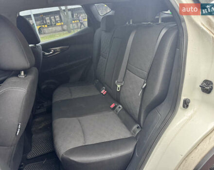 Белый Ниссан Кашкай, объемом двигателя 1.6 л и пробегом 121 тыс. км за 14999 $, фото 14 на Automoto.ua