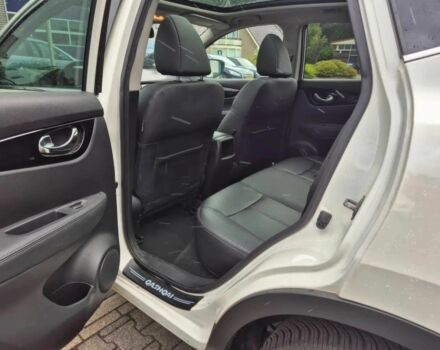 Білий Ніссан Кашкай, об'ємом двигуна 1.6 л та пробігом 77 тис. км за 8100 $, фото 11 на Automoto.ua