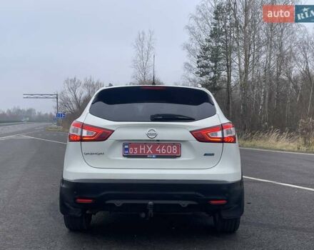 Белый Ниссан Кашкай, объемом двигателя 1.5 л и пробегом 190 тыс. км за 15999 $, фото 6 на Automoto.ua