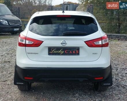 Білий Ніссан Кашкай, об'ємом двигуна 1.6 л та пробігом 143 тис. км за 16000 $, фото 5 на Automoto.ua