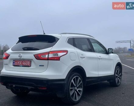 Белый Ниссан Кашкай, объемом двигателя 1.5 л и пробегом 190 тыс. км за 15999 $, фото 5 на Automoto.ua