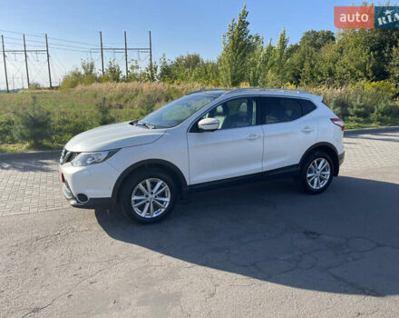 Белый Ниссан Кашкай, объемом двигателя 1.6 л и пробегом 247 тыс. км за 14500 $, фото 16 на Automoto.ua